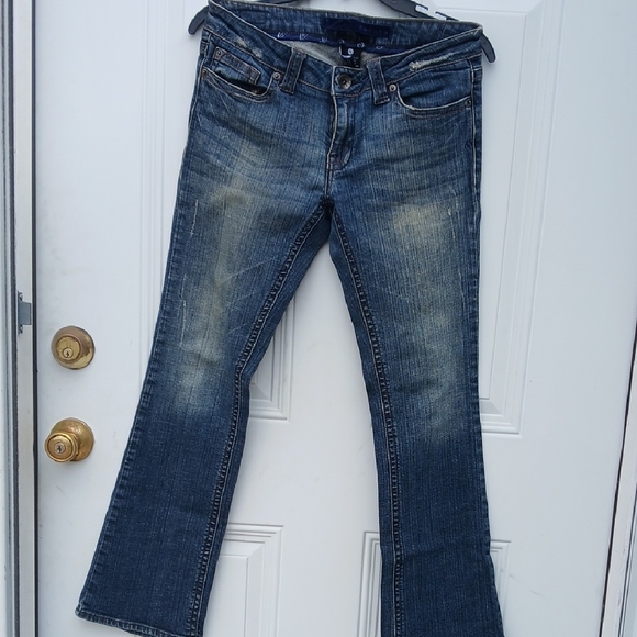 refuge Denim - Women’s Flared Jeans in Faded Dark Blue